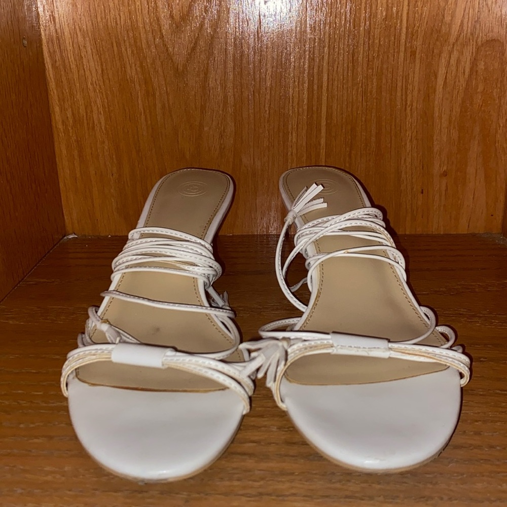 Size 8 white kitten heels with laces that wrap around